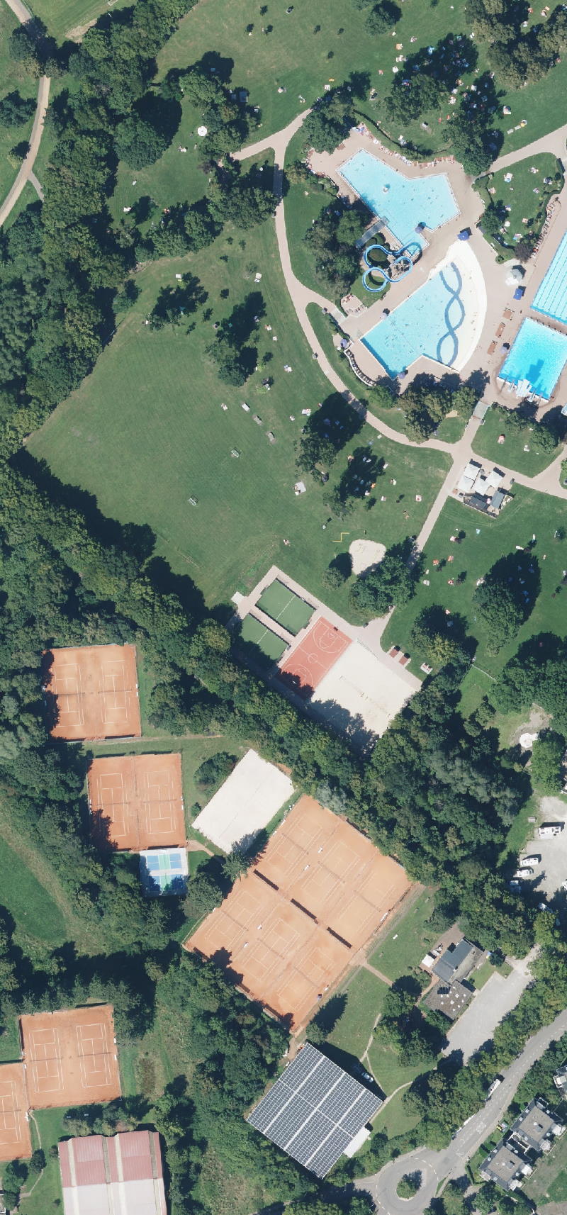Aerial image: Markwasen lido, Reutlingen